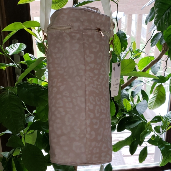 Chicos Wine Cooler Bag Snow Leopard Print - Picture 4 of 10